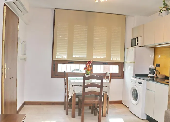 Estudio En El Centro De Conil شقة